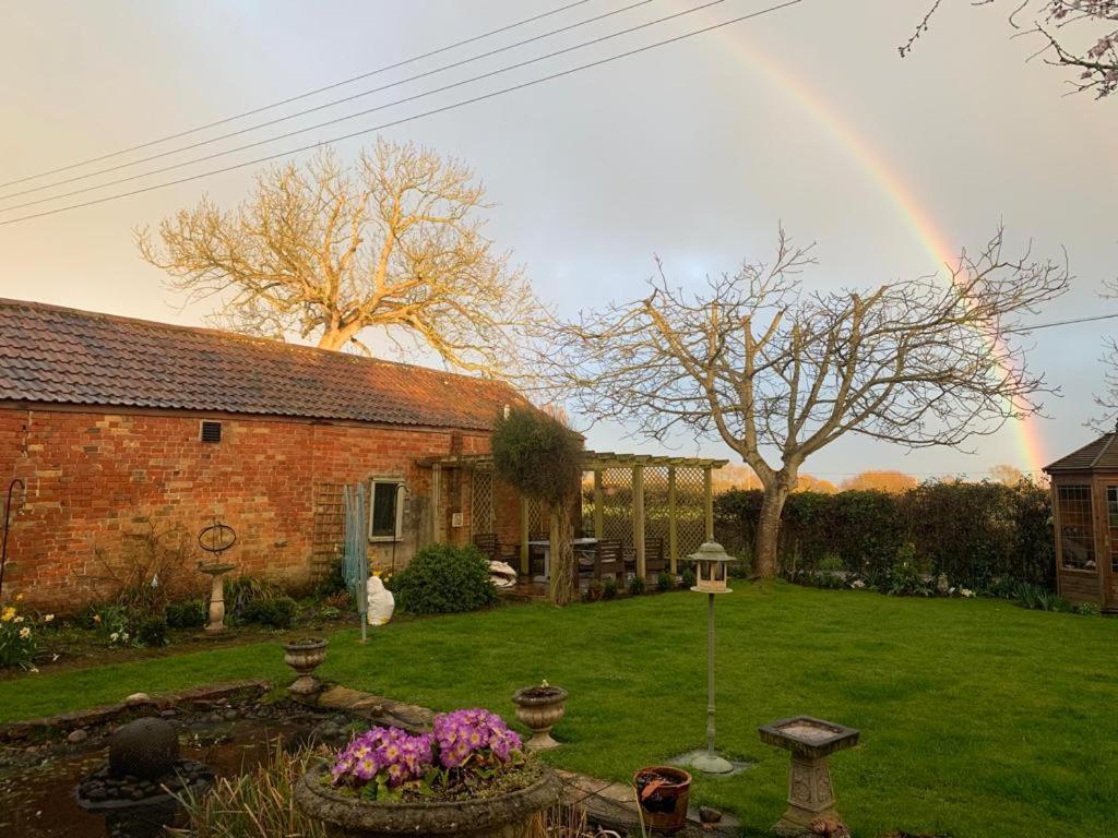 The Nest At Walnut Cottage Burrowbridge Exterior photo
